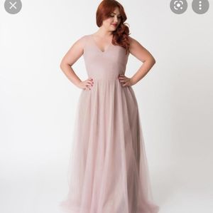 Unique Vintage-Dusty Rose Mesh Wrapped Sweetheart